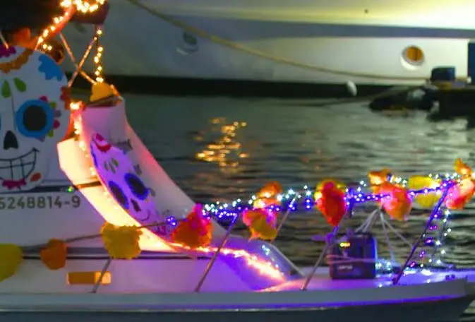 Altar en alta mar por el Día de Muertos