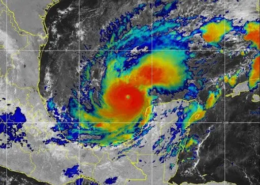 Imagen satelital del huracán Milton