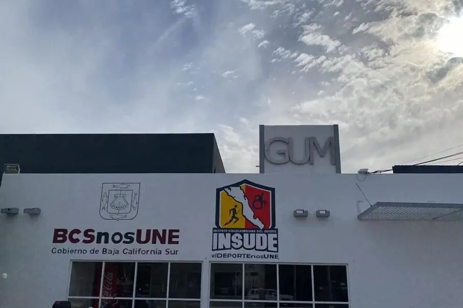 Anuncian cierre y rehabilitación del Gimnasio de Usos Múltiples