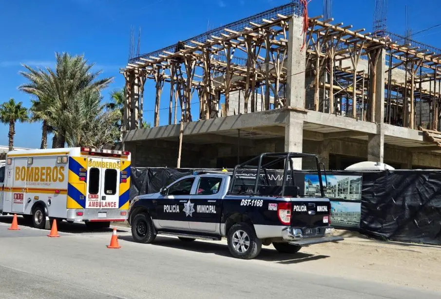 Trabajador muere electrocutado en obra de Cabo San Lucas