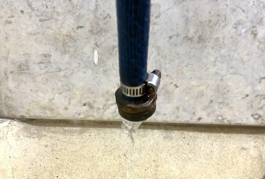 Manguera con agua potable