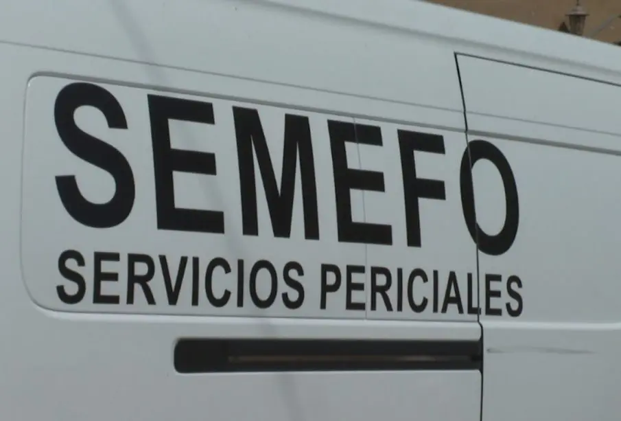 El cuerpo fue trasladado al SEMEFO para determinar las causas del deceso.