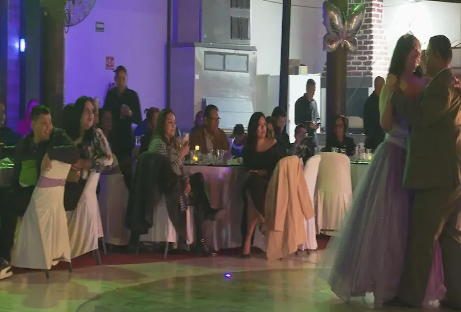Posada dentro de un salón de eventos en La paz
