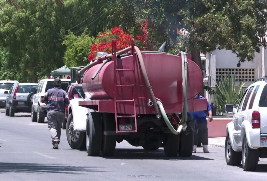 Pipa de agua en La Paz