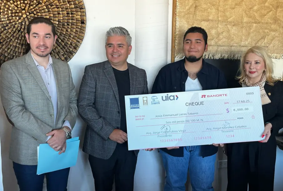 Colegio de Arquitectos incentiva con becas a estudiantes destacados de la carrera de arquitectura