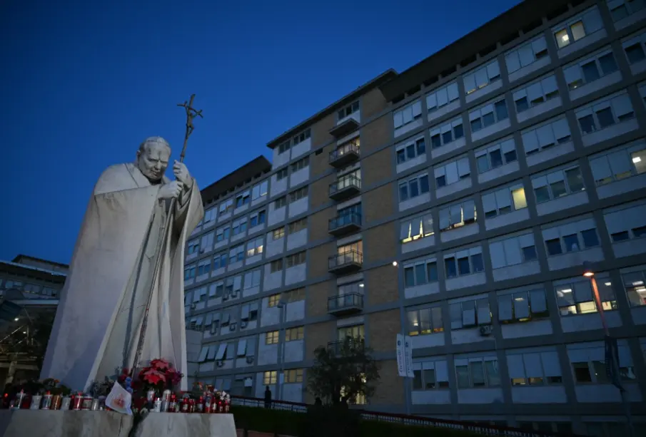 Papa Francisco hospitalizado
