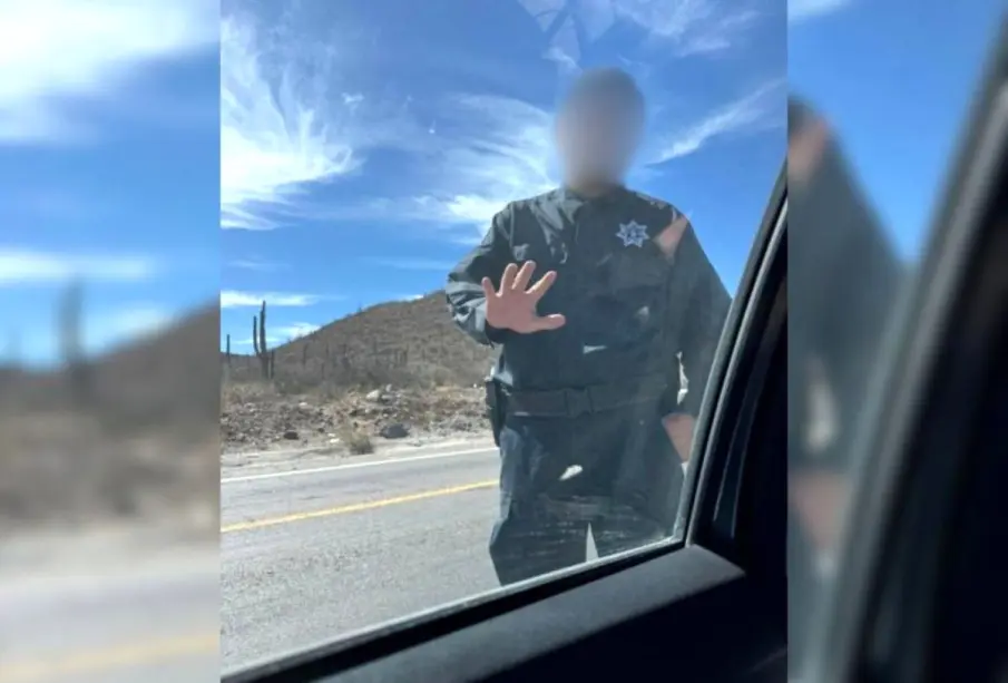 Policía de tránsito en BCS en presunta extorsión