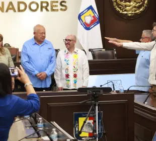 Víctor Castro en reunión de trabajo con Octavio de la Torre
