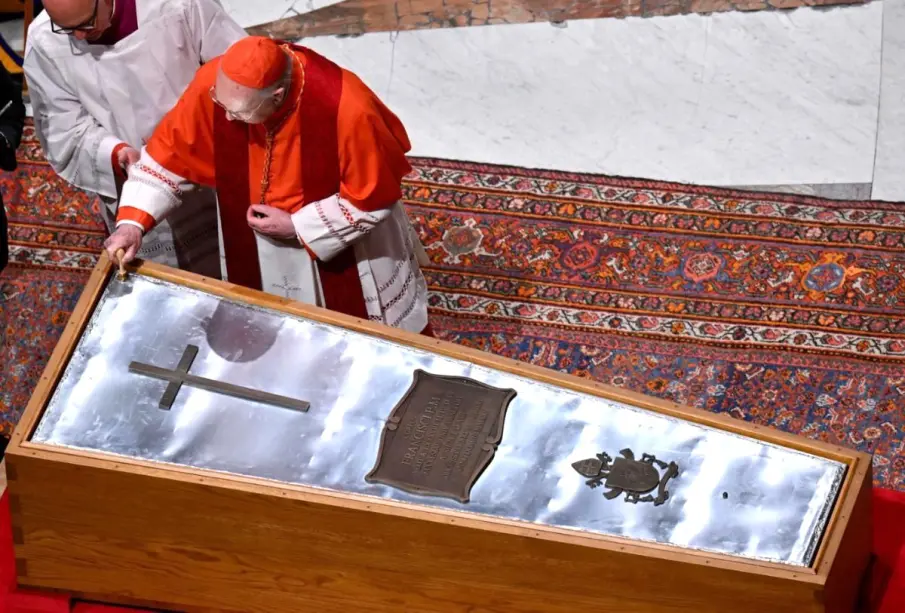 Féretro del Papa Francisco