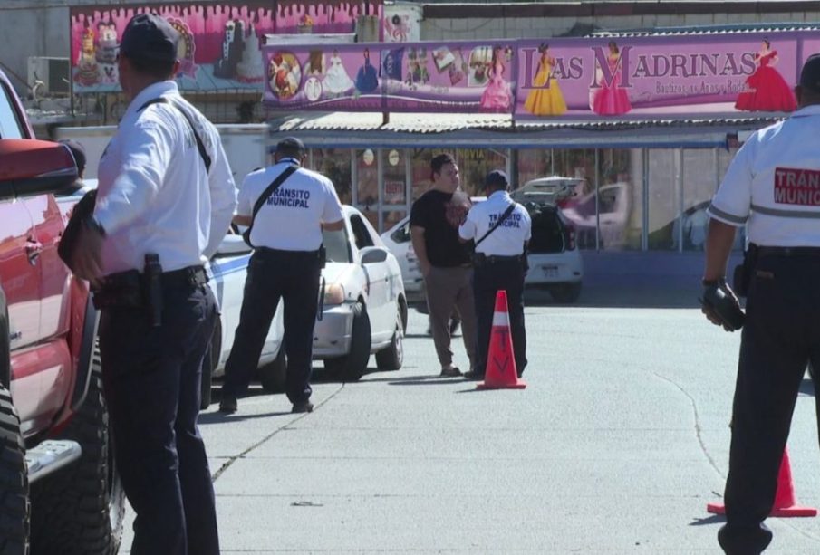 Autoridades de Los Cabos refuerzan operativos viales y de vigilancia en playas durante Semana Santa, con recorridos carrusel, puntos de alcoholimetría y acciones de concientización para prevenir accidentes y mantener el orden ante el aumento de visitantes.