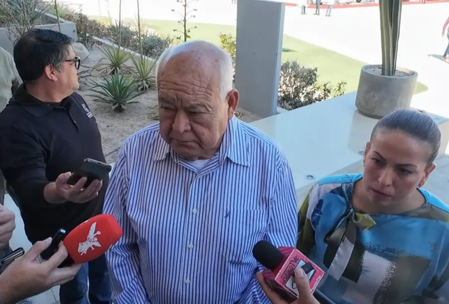 El gobernador Víctor Manuel Castro Cosío