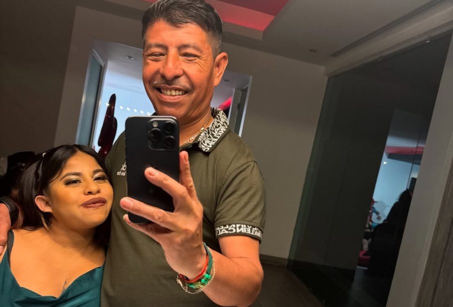 Lupita TikTok y su pareja Ricardo.