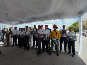 Tras años de rezago, bomberos de San José del Cabo recibieron equipo nuevo donado por autoridades, empresas y aliados de EE.UU.