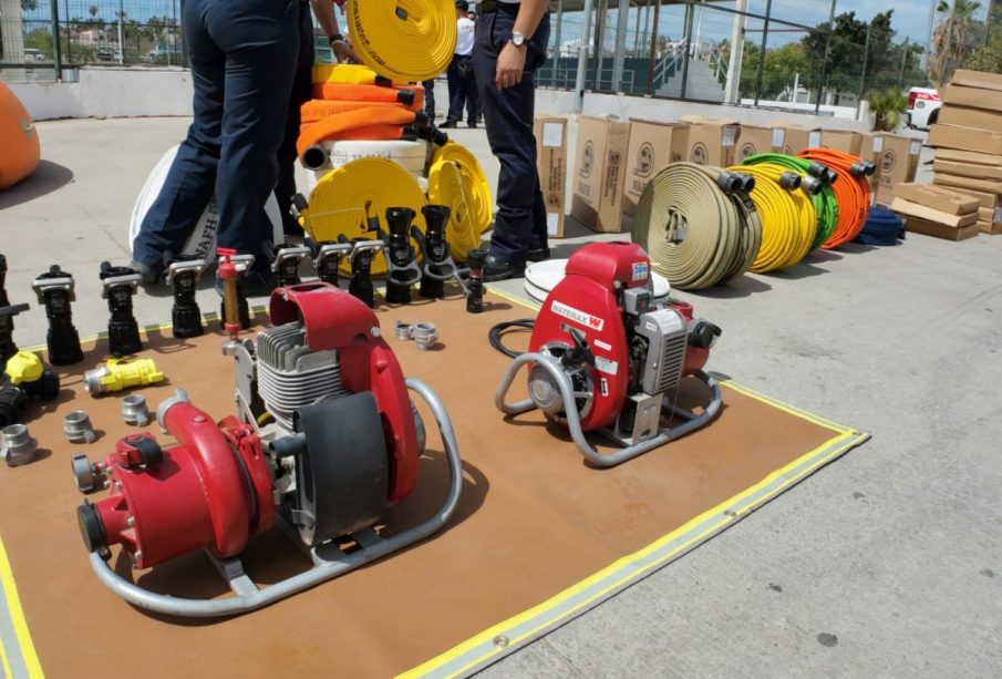 Refuerzan capacidad operativa del Cuerpo de Bomberos de San José del Cabo con nueva unidad y equipamiento