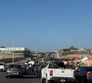 Cierre de la zona hotelera de San José del Cabo agrava el caos vial
