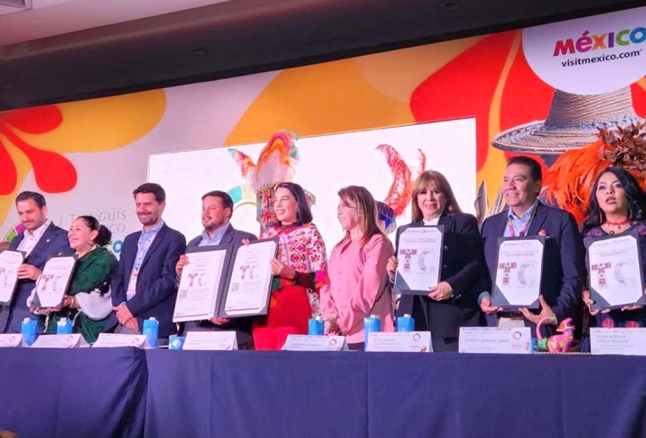 Autoridades de BCS y en el Tianguis Turístico 2025