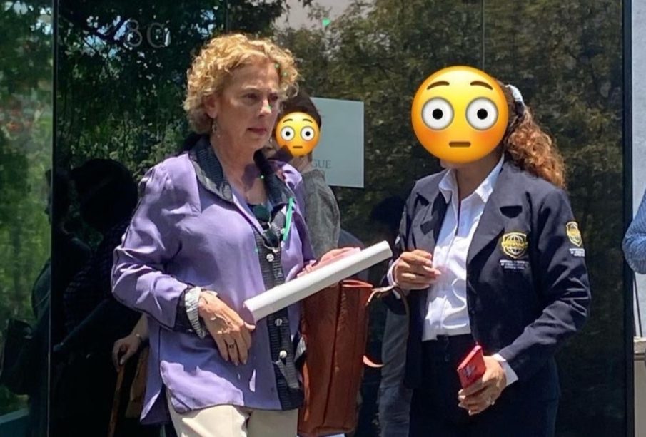 AMLO, su esposa habría solicitado nacionalidad española
