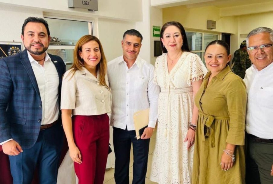 Harfuch con alcaldes de BCS