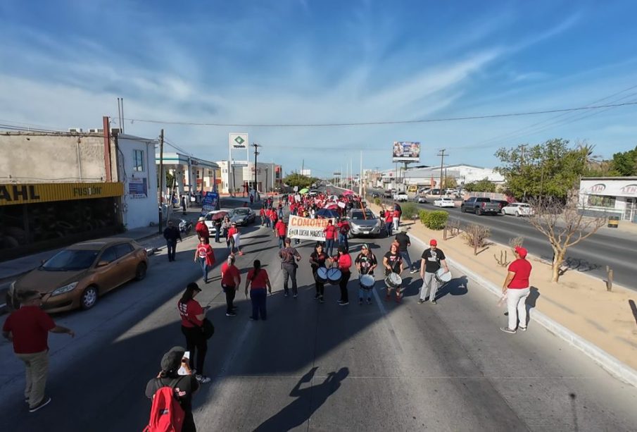 Este jueves 1 de mayo, distintos sindicatos de Baja California Sur realizaron una marcha en conmemoración al Día del Trabajo