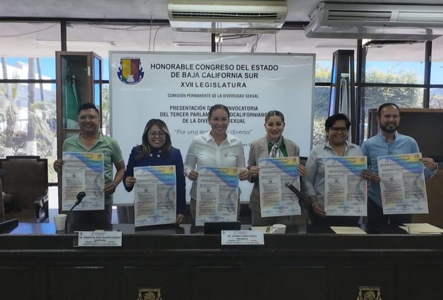 El Congreso del Estado de Baja California Sur, a través de la Comisión Permanente de la Diversidad Sexual, presentó este 8 de mayo la convocatoria para el Tercer Parlamento Sudcaliforniano de la Diversidad Sexual "Por una Legislación Diversa".