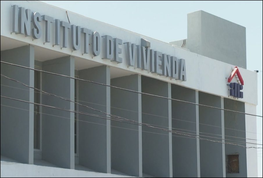 Imponen 3 años de prisión a exdirectora del INVI BCS por autoliquidarse