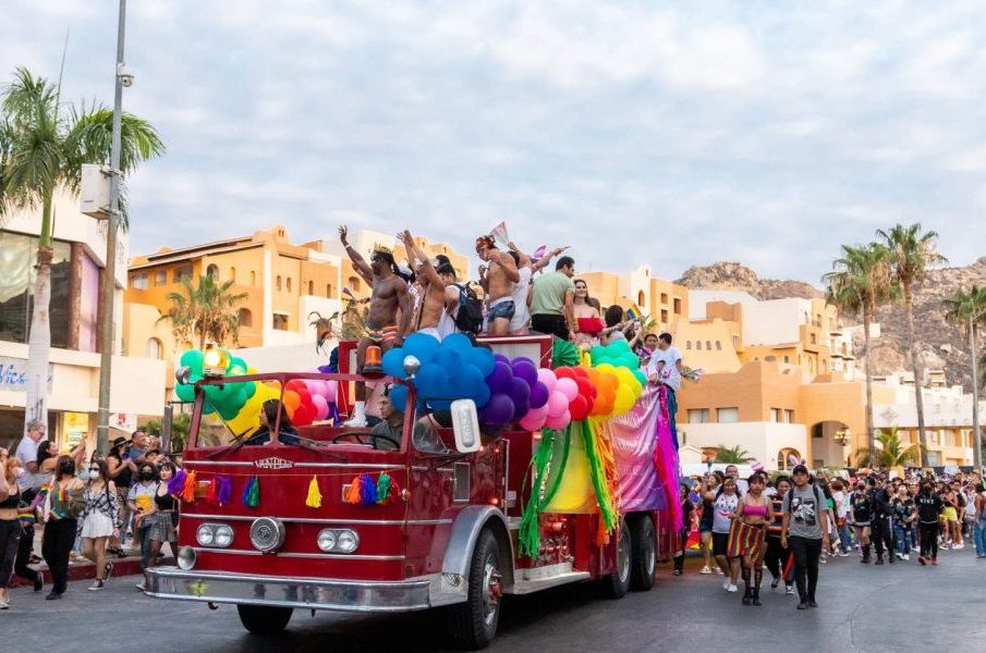 Marcha del orgullo LGBT cumple 20 años en Los Cabos