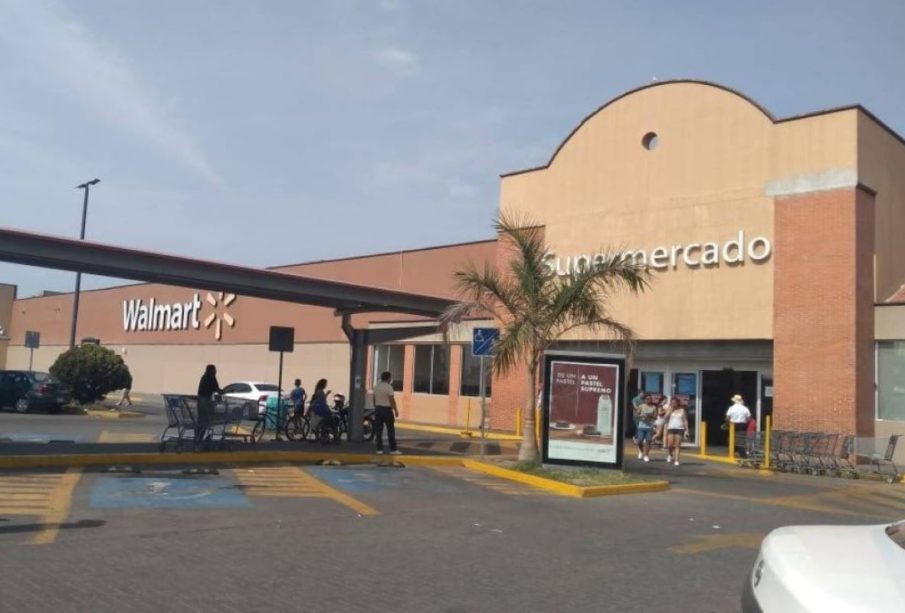 Walmart reduce jornada laboral a 40 horas en 100 tiendas