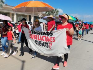 La movilización se realizó un día antes de la asamblea nacional programada para este miércoles 4 de junio en la Ciudad de México, donde se espera que el gobierno federal se pronuncie sobre las demandas del magisterio.