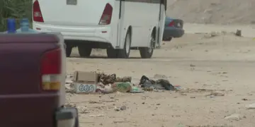 Arroyos de Los Cabos se han vuelto tiraderos clandestinos. Con las lluvias, la basura podría llegar al mar. Autoridades ya aplican multas y usan drones para detectar a los responsables.