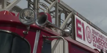 Ante el crecimiento poblacional y urbano de Los Cabos, el cuerpo de bomberos de San José del Cabo confirmó la apertura de nuevas subestaciones en zonas estratégicas como El Zacatal, el aeropuerto y Puerto Los Cabos, con el objetivo de mejorar los tiempos de respuesta ante emergencias.