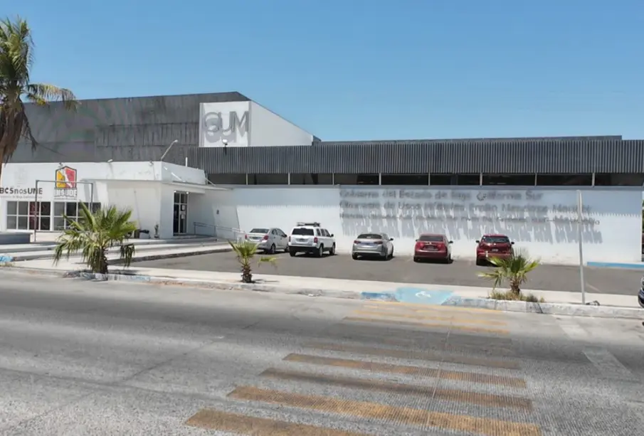 Gimnasio de Usos Múltiples (GUM) de La Paz