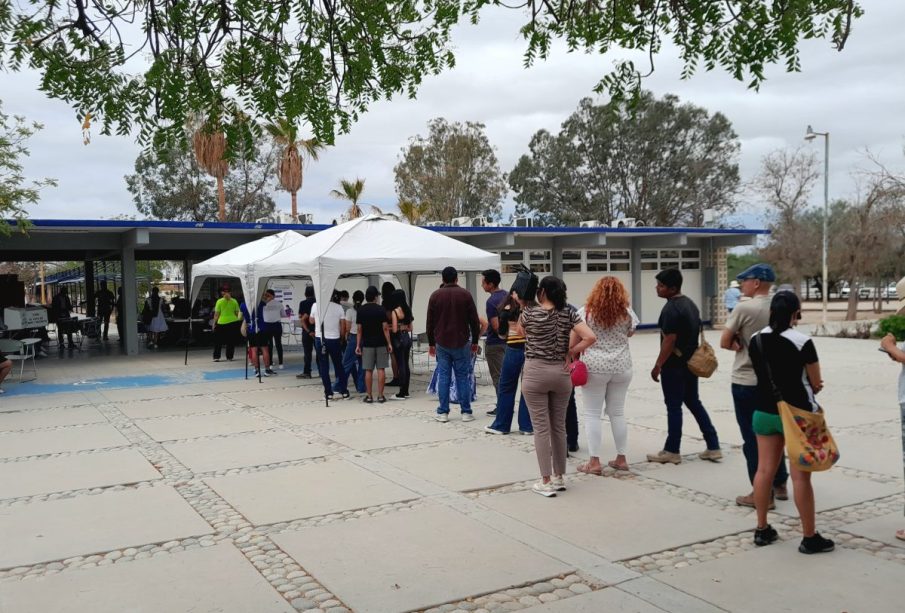 Casilla especial en La Paz registra afluencia moderada de votantes