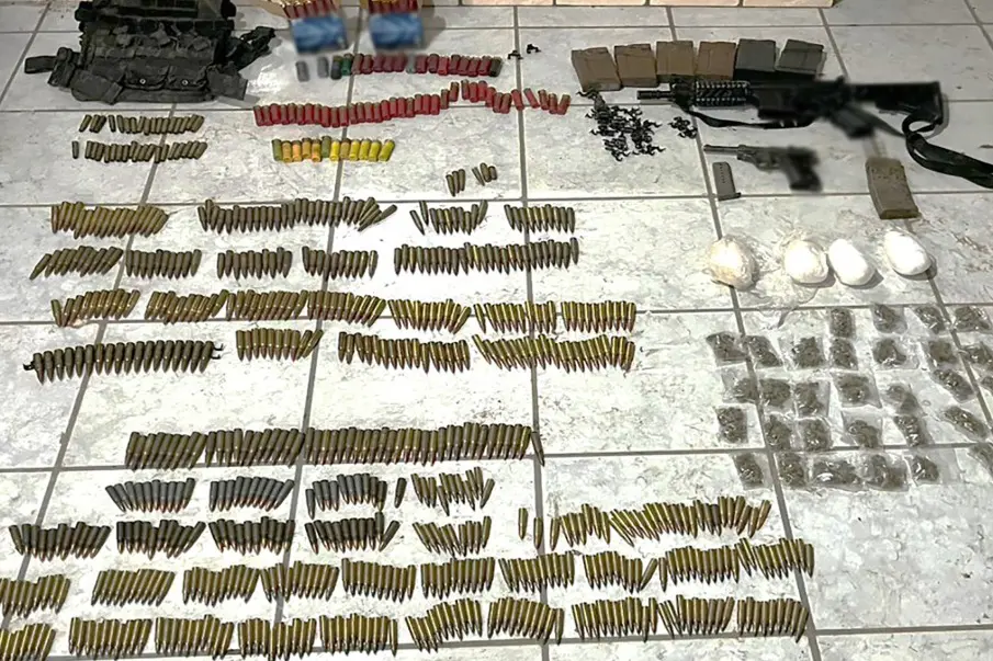 Operativos en Comondú y Mulegé resultan en detenciones, aseguramiento de armas y decomisos de droga por más de 136 mdp en Baja California Sur.