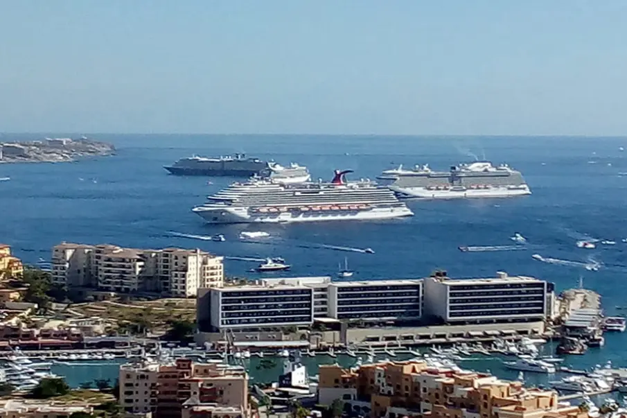 Arribo de cruceros Cabo San Lucas