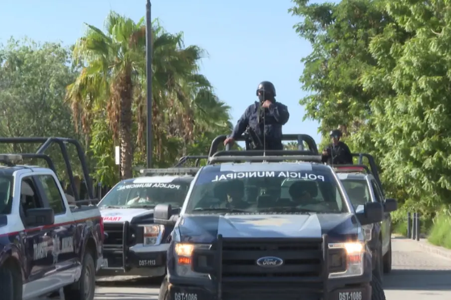 Seguridad Pública de Los Cabos investiga robos a negocios en Cabo San Lucas; la incidencia en BCS disminuyó 8.5% en el primer semestre de 2025.