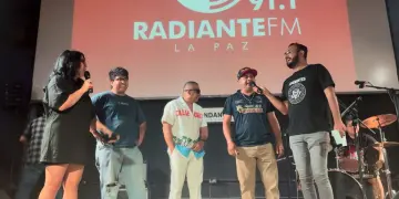 Locutores Radiante FM La Paz