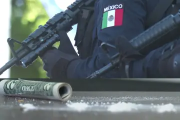 Francisco “N” fue detenido con cartuchos de arma larga y metanfetamina en Loreto. Un juez lo vinculó a proceso y dictó prisión preventiva.