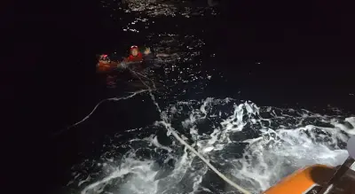 Rescate de avioneta Isla Cerralvo: Semar salvó a cuatro tripulantes que amerizaron por falta de combustible. Todos resultaron ilesos.