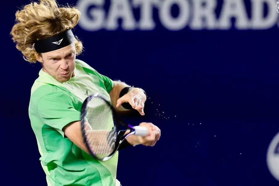 Rublev avanza a semifinales del Abierto Los Cabos 250