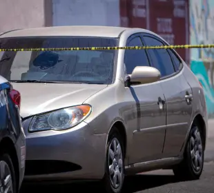 Cadáveres abandonados son hallados en vehículo en Tijuana