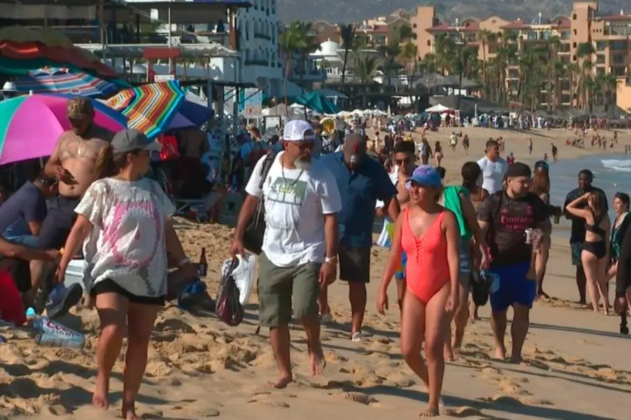 Turismo Nacional incrementa las ventas en la playa El Médano