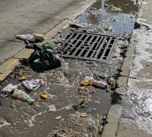 ¿Quién tiene la culpa del drenaje colapsado en La Paz tras las lluvias?
