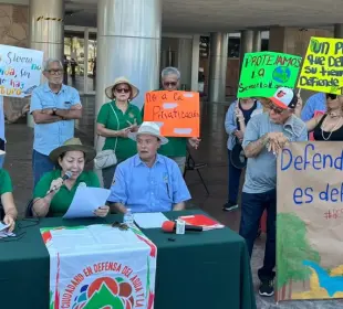 Defienden la Sierra de la Laguna: protestan contra venta de predios y planes que amenazan la reserva