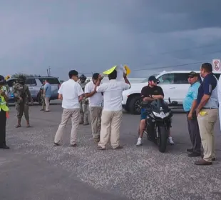 Gobernador Castro Cosío reacciona a las protestas de Transportistas en Los Cabos; llama a respetar la ley y mantener el orden