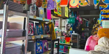 Ventas de útiles escolares inician lentas en BCS por retraso en entrega de vales