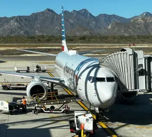 Aeropuerto Internacional de Los Cabos reporta caída de pasajeros estadounidenses