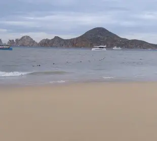 Continúan los efectos de Juliette: Capitanía de Puerto restringe la navegación hacia el Arco de Cabo San Lucas