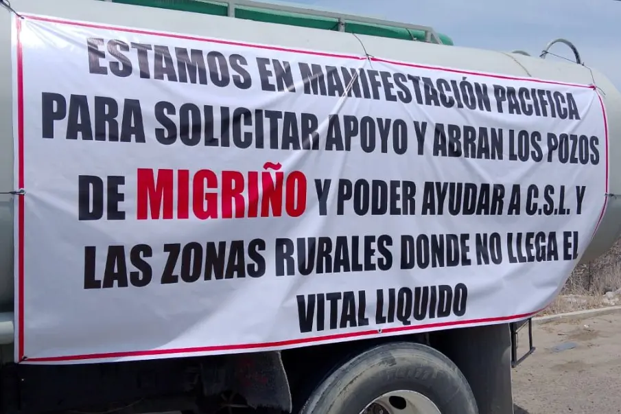 Piperos protestan en Cabo San Lucas por cierre de pozo en Migriño