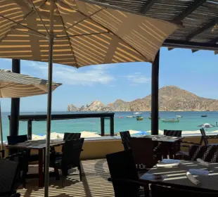 Tensión México–EE.UU. deja a restaurantes de Los Cabos con 40 % menos ventas