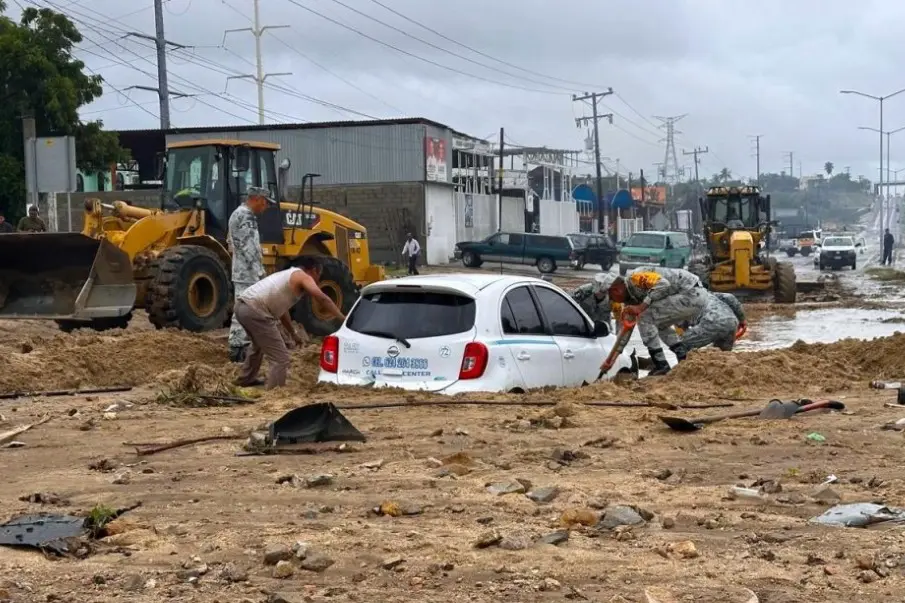 Tormenta Lorena no detiene circulación en carreteras federales de BCS